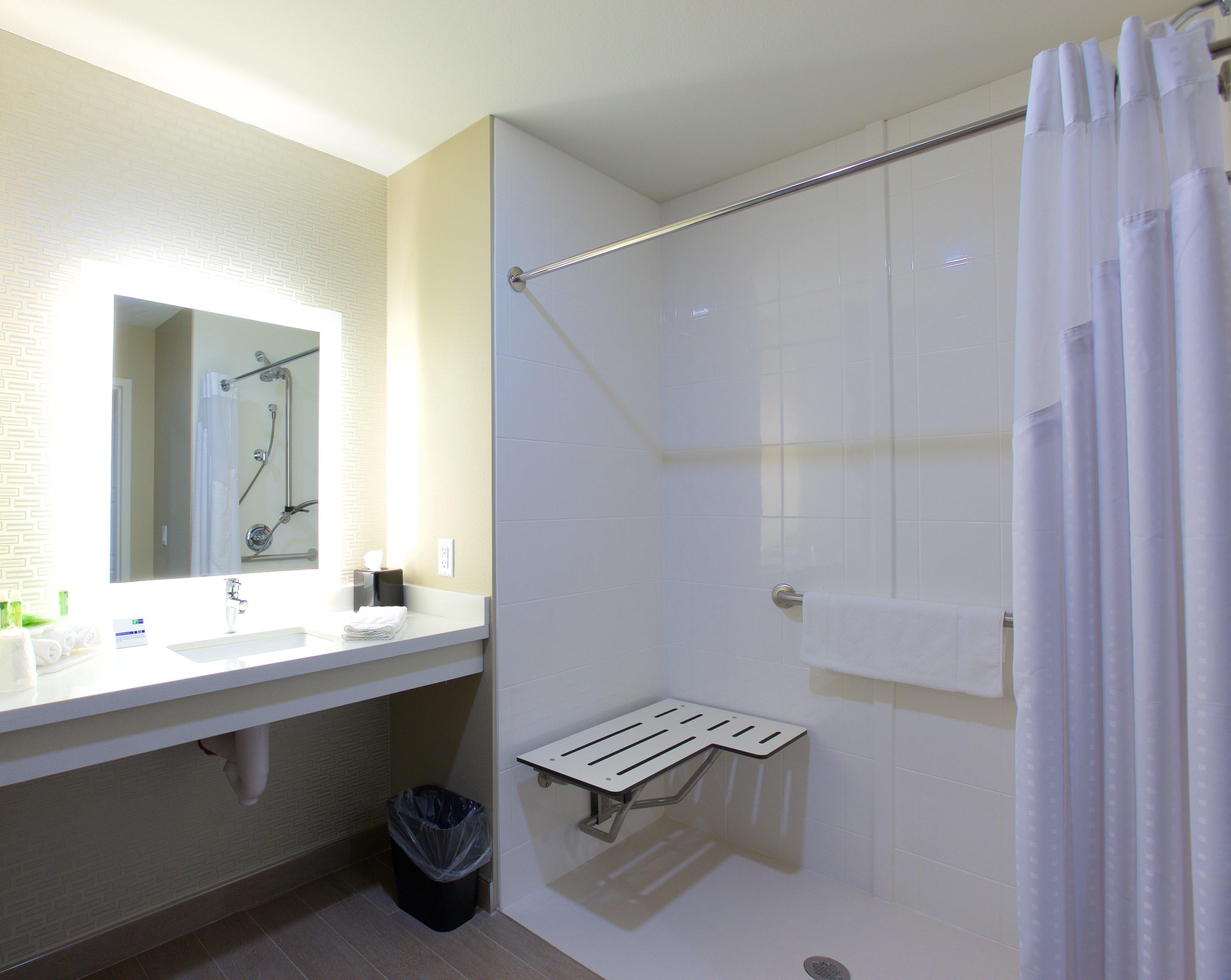 Holiday Inn Express Fargo Sw I94 Medical Center, An Ihg Hotel Extérieur photo