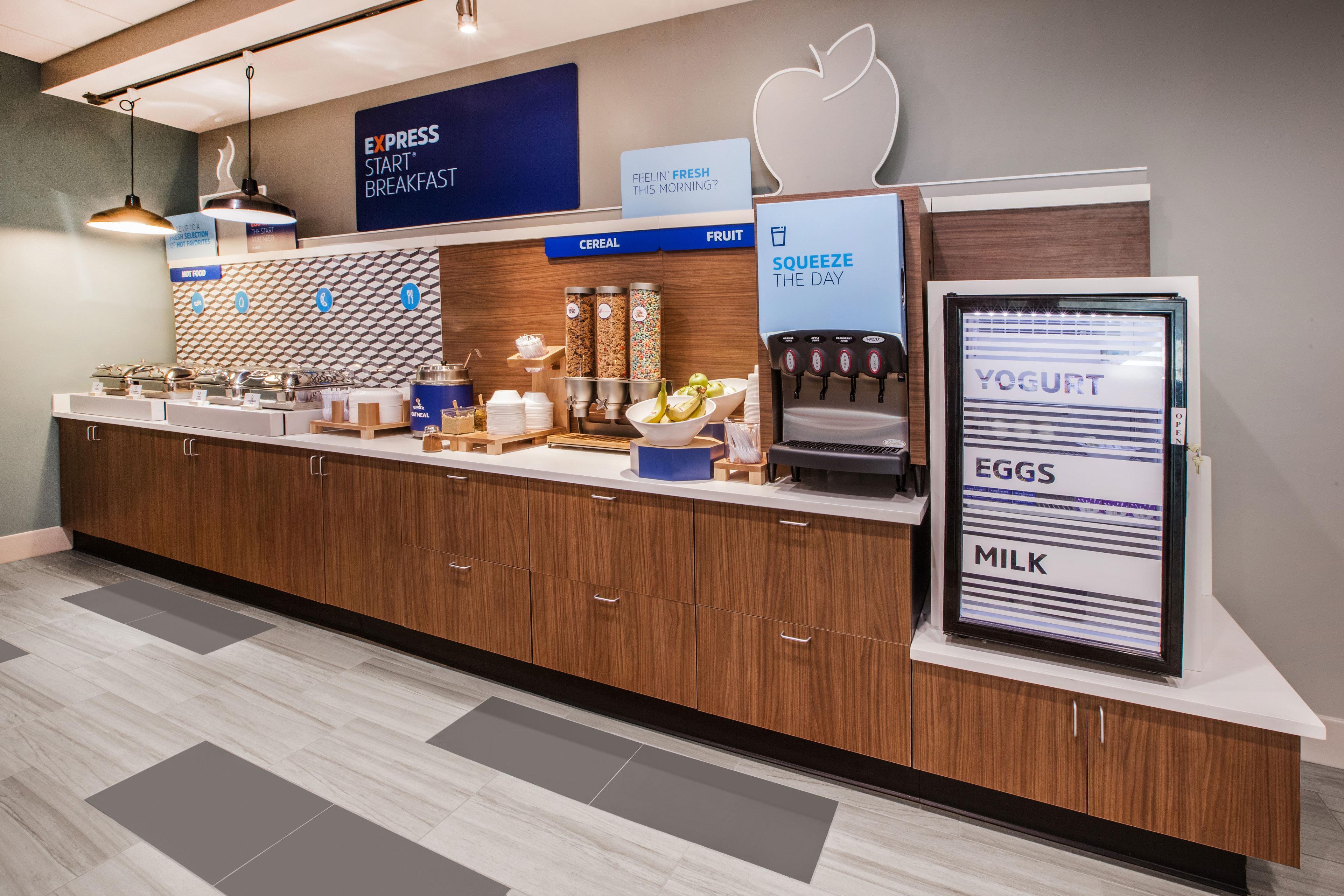 Holiday Inn Express Fargo Sw I94 Medical Center, An Ihg Hotel Extérieur photo