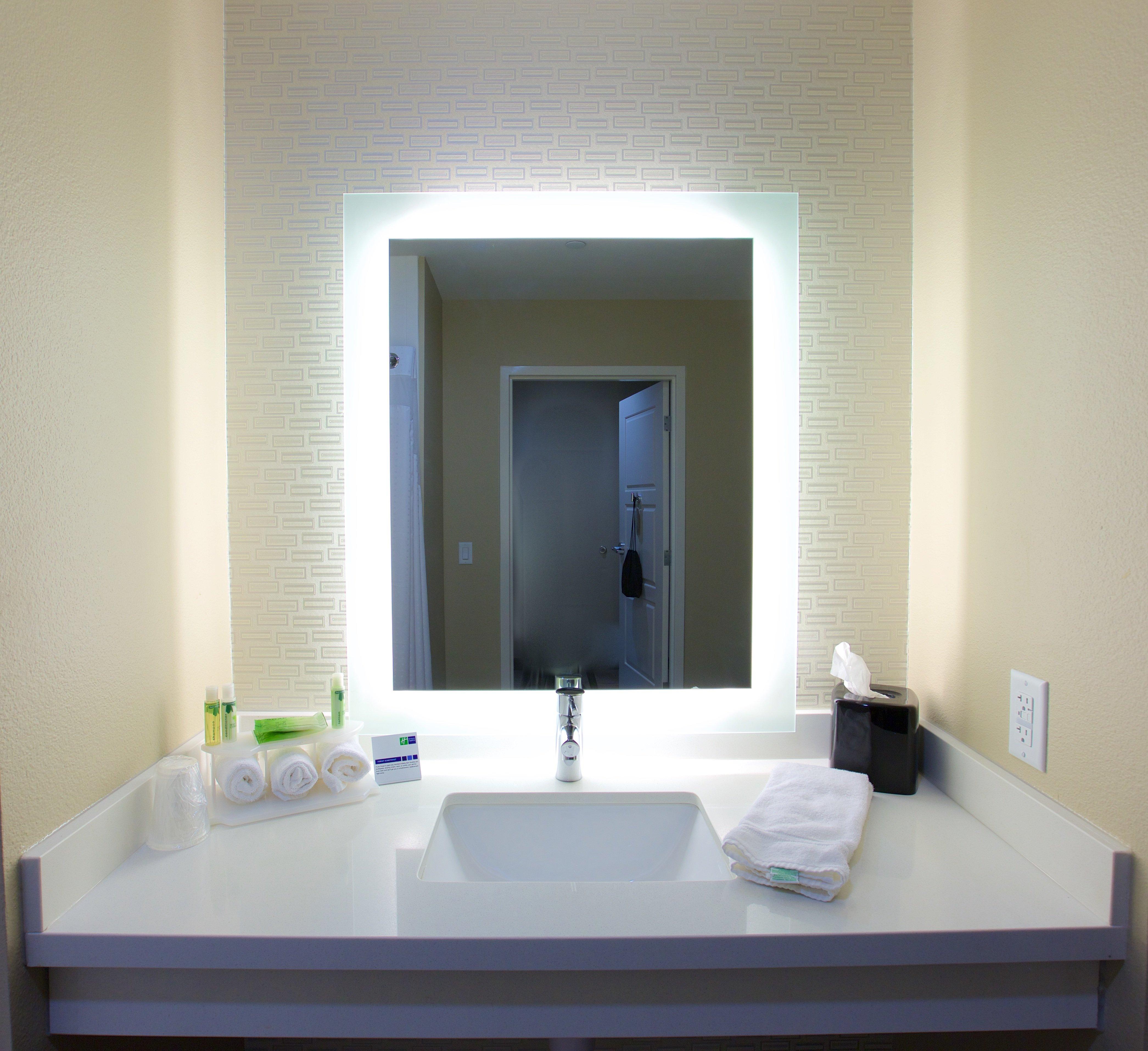 Holiday Inn Express Fargo Sw I94 Medical Center, An Ihg Hotel Extérieur photo
