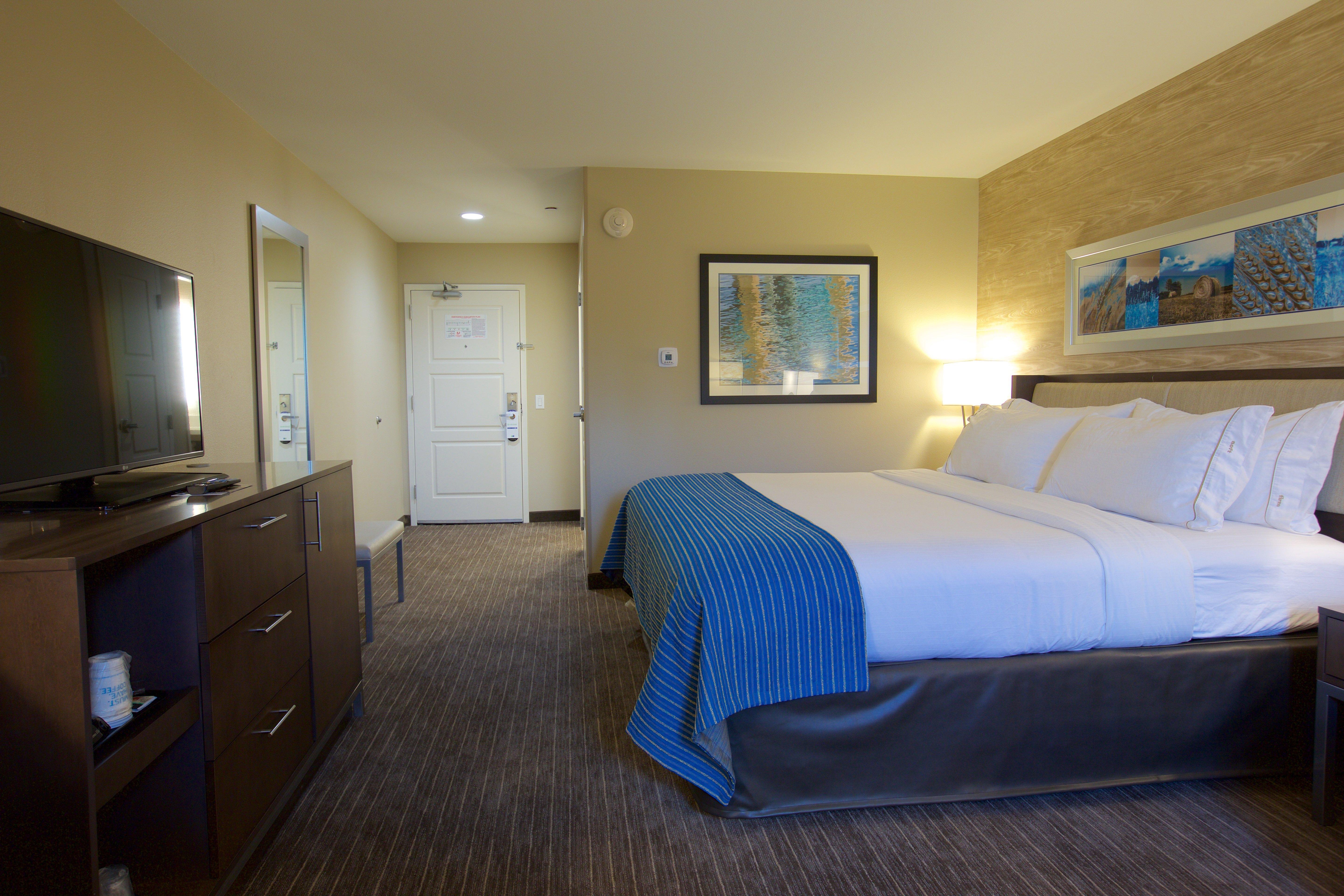 Holiday Inn Express Fargo Sw I94 Medical Center, An Ihg Hotel Extérieur photo