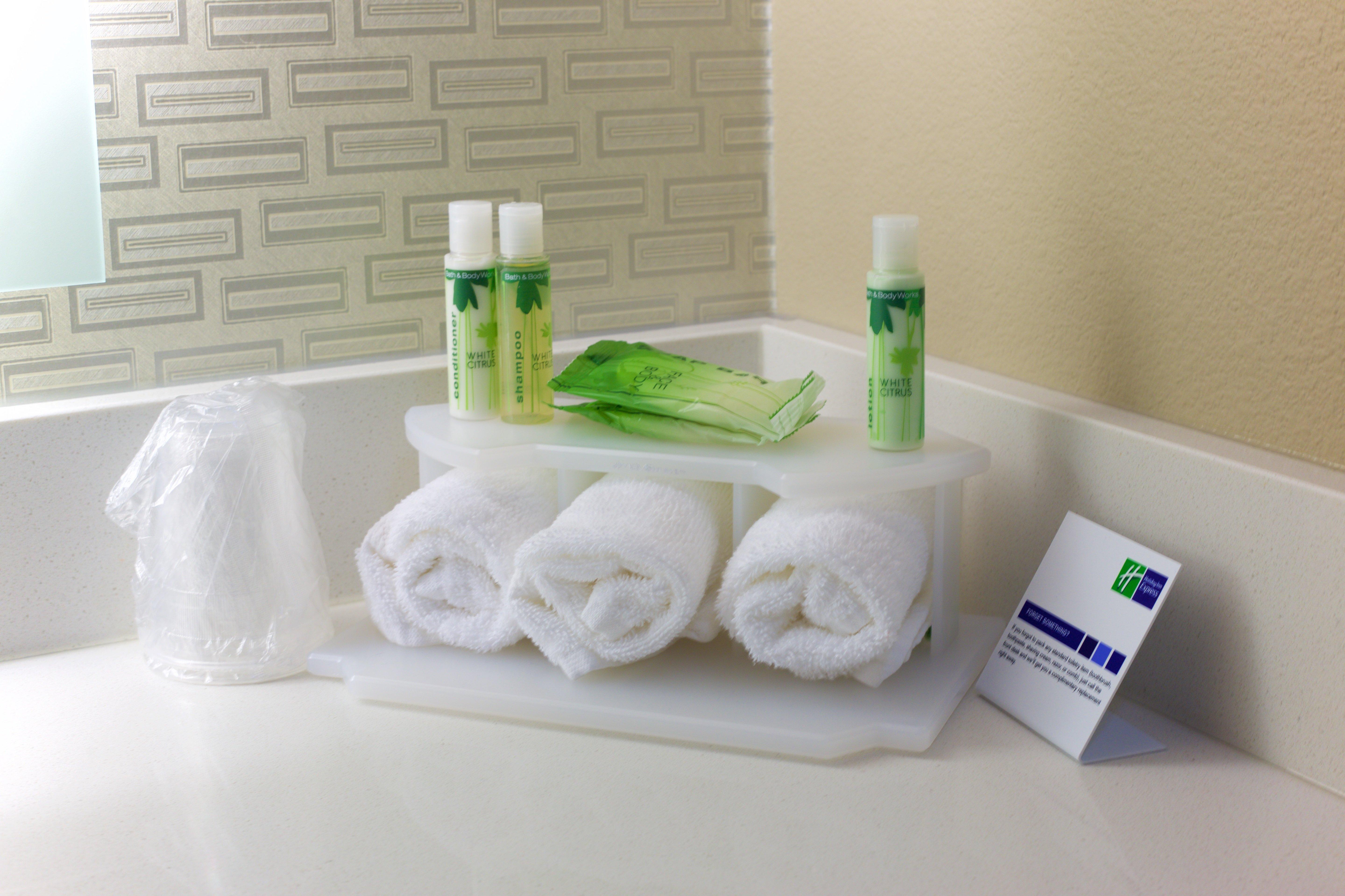 Holiday Inn Express Fargo Sw I94 Medical Center, An Ihg Hotel Extérieur photo