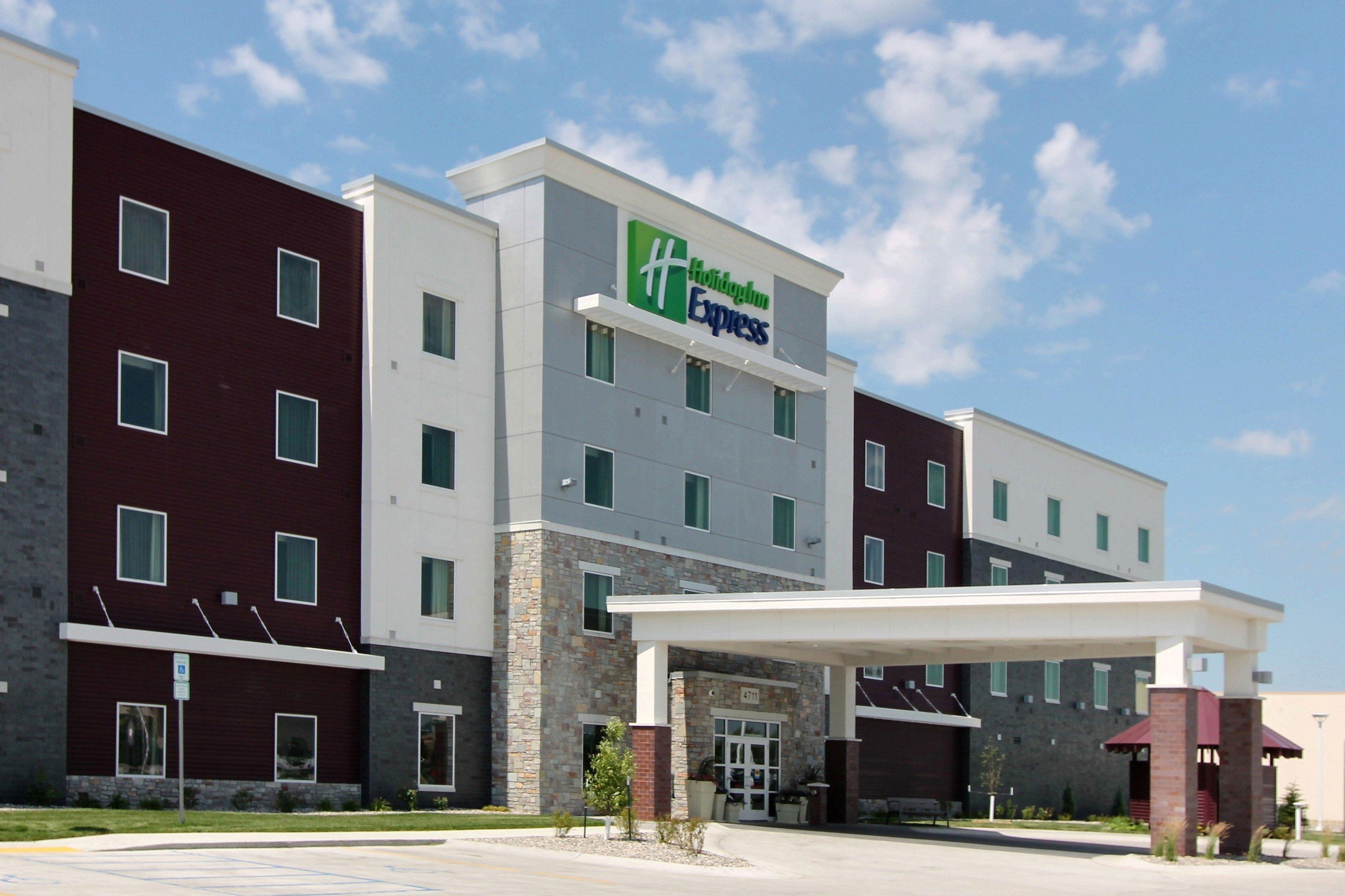 Holiday Inn Express Fargo Sw I94 Medical Center, An Ihg Hotel Extérieur photo