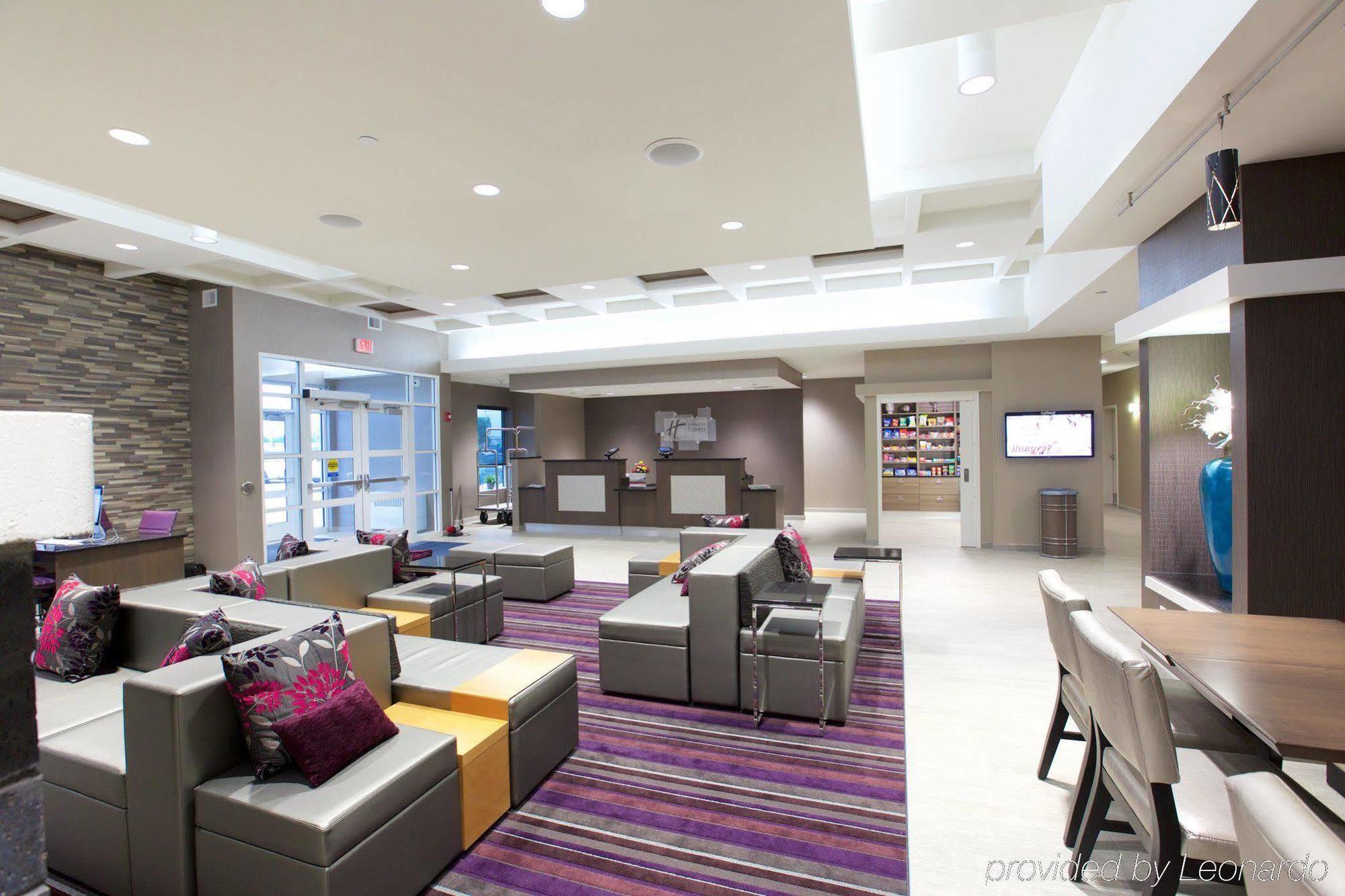 Holiday Inn Express Fargo Sw I94 Medical Center, An Ihg Hotel Extérieur photo